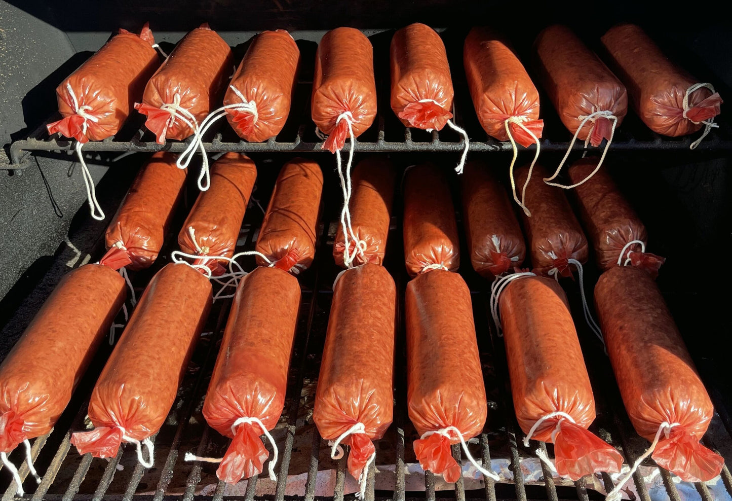 Cracked Pepper and Garlic Summer Sausage (Small)